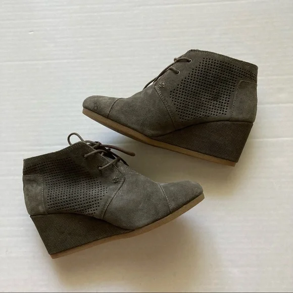 Toms Lace Up Wedge Booties Green/Gray 9.5 - Picture 2 of 10